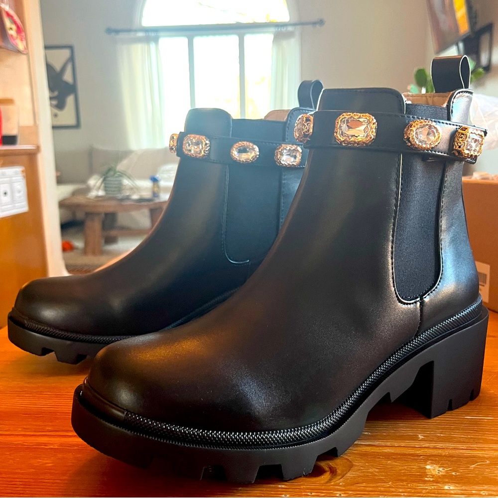Steve Madden Amulet Boots